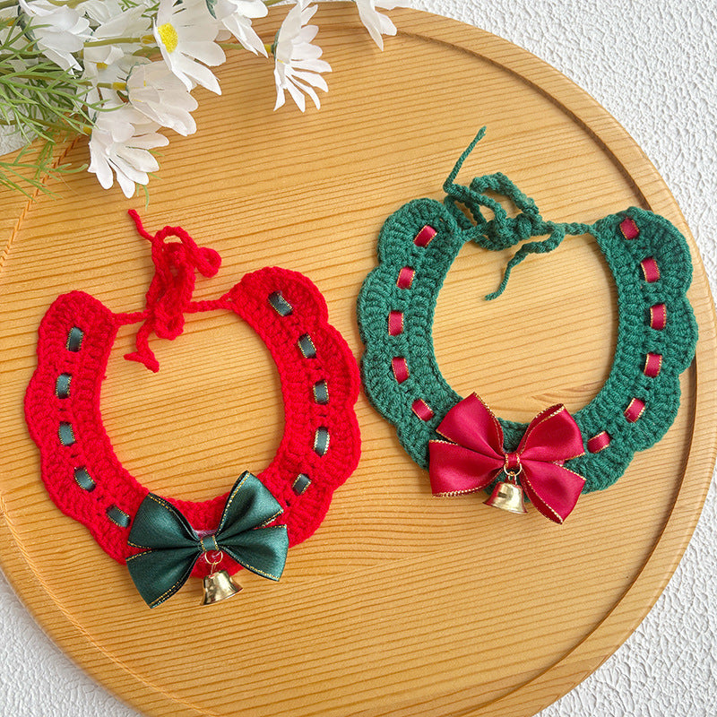 Christmas Crochet Pet Collar with Bow & Bell – Elegant Holiday Design for Cats & Small Dogs