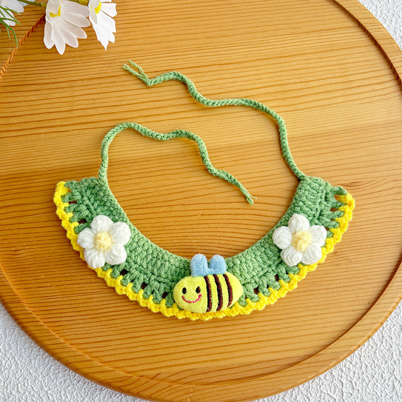 Nature Crochet Pet Collar – Floral & Bee Design