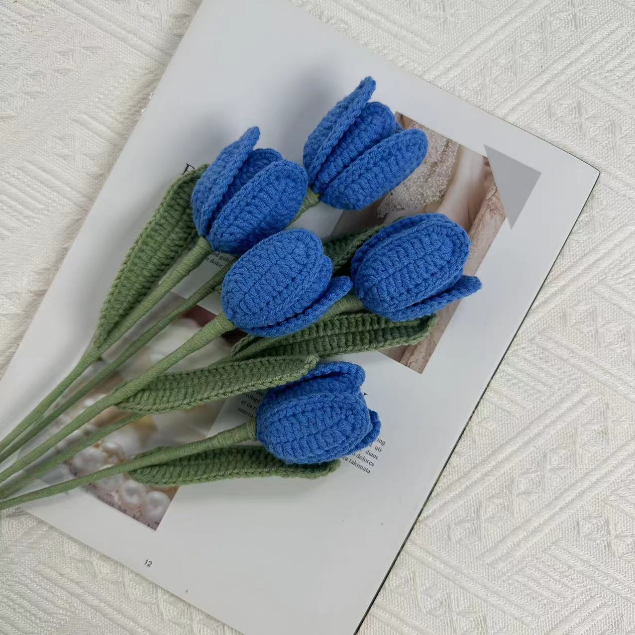Tulip Soft & Timeless Floral Charm