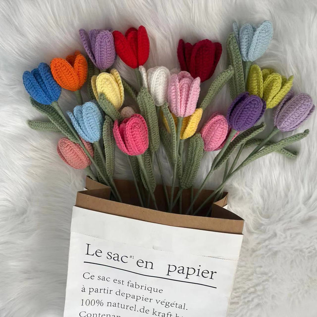Tulip Soft & Timeless Floral Charm