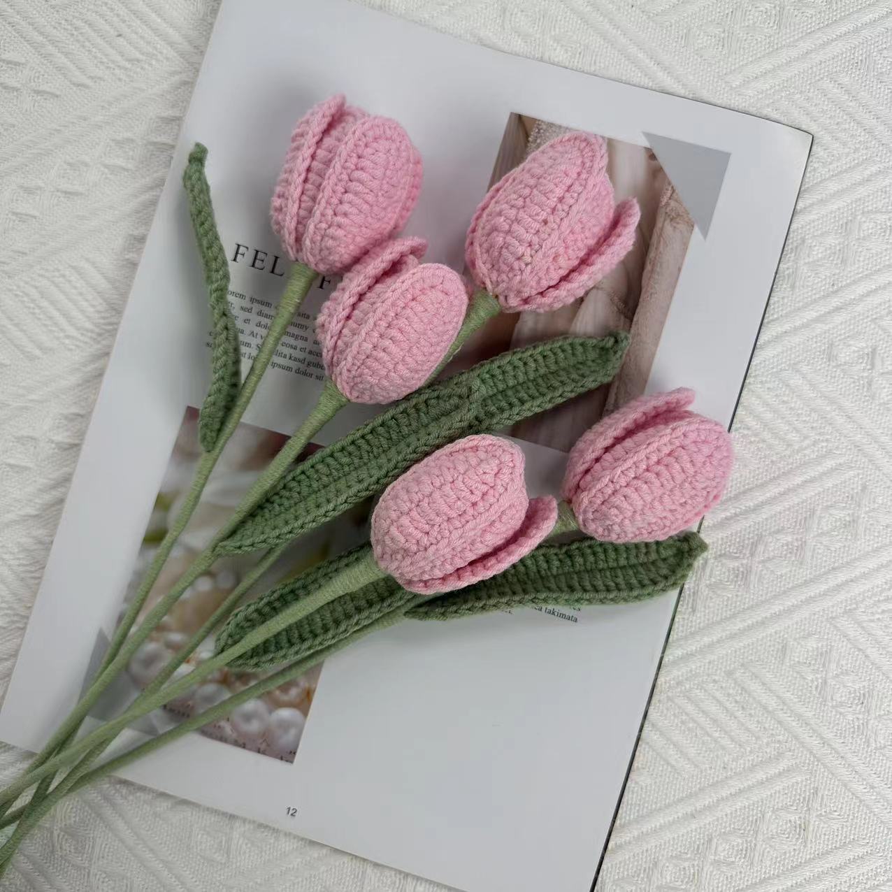 Tulip Soft & Timeless Floral Charm