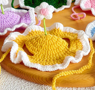 Flower Crochet Pet Hat – Cute Daisy Top Design