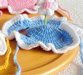 Flower Crochet Pet Hat – Cute Daisy Top Design