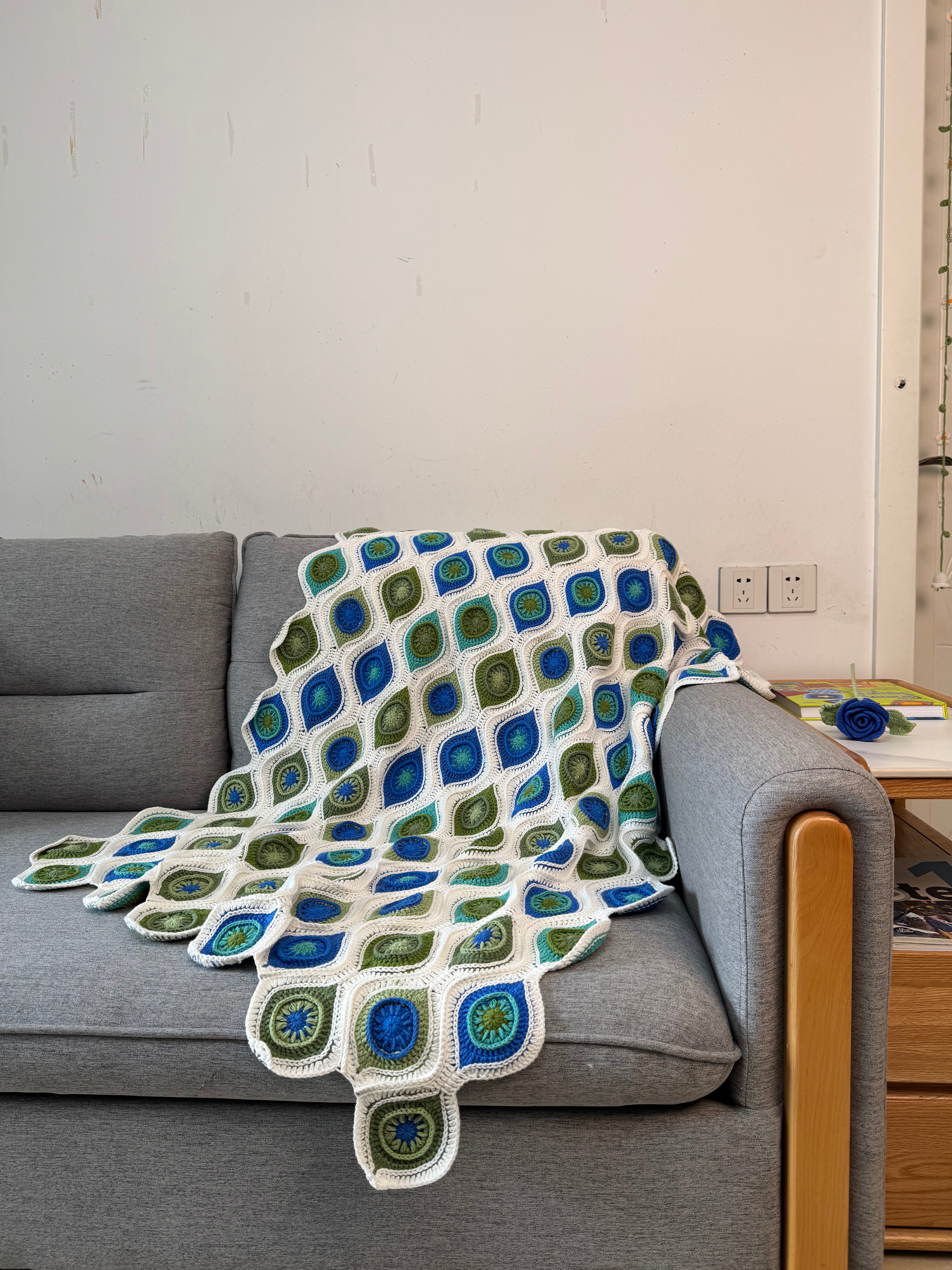 Handmade Crochet Peacock Feather Blanket PDF Pattern